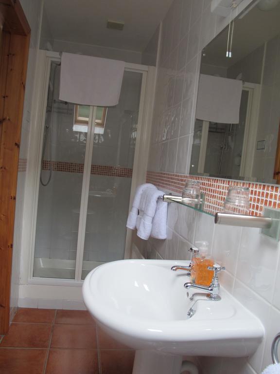 Riversdale House Accommodation Лара Экстерьер фото
